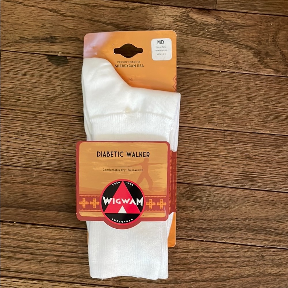 NWT Wigwam Diabetic Walker Socks - White